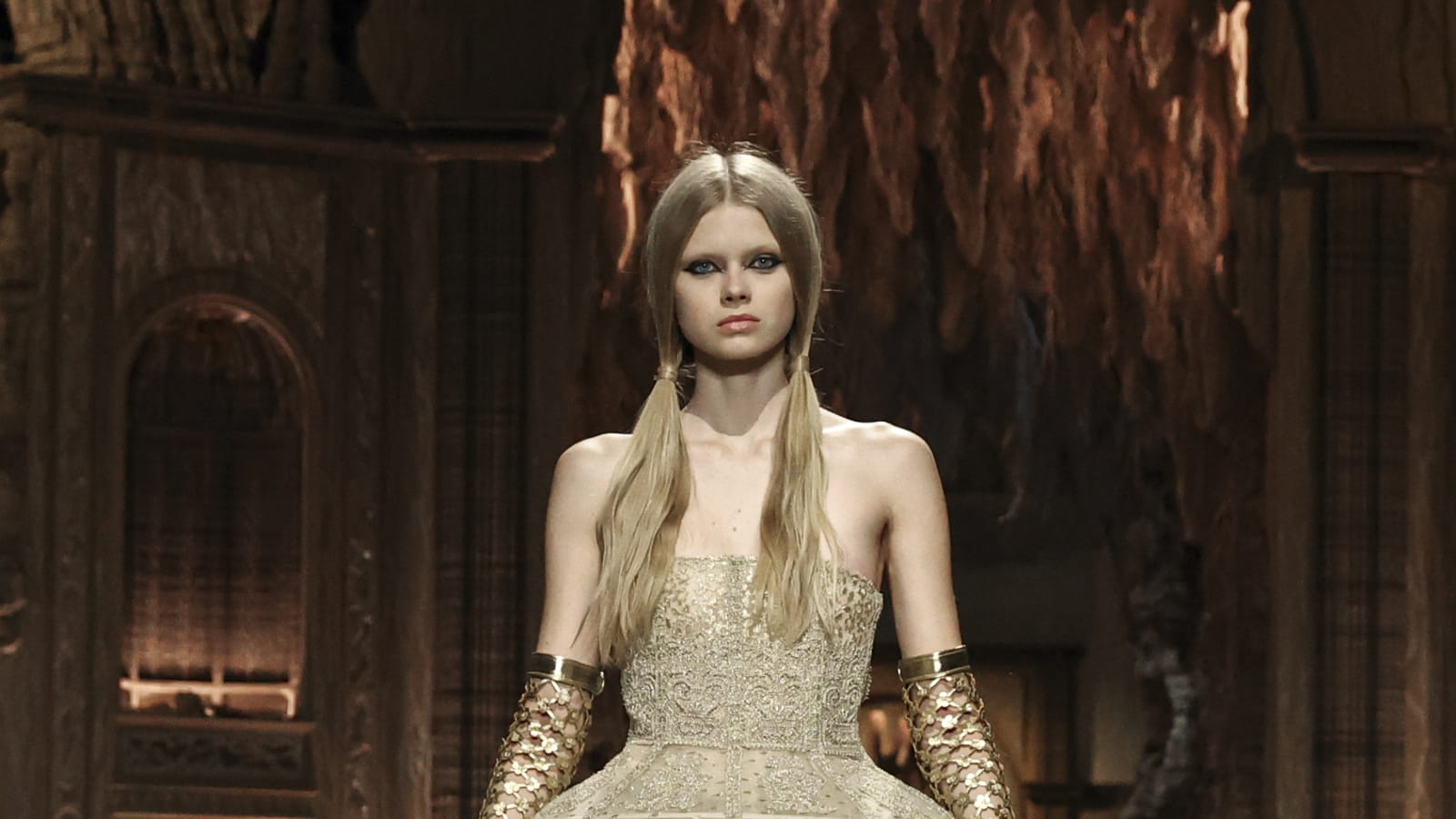 Look 80