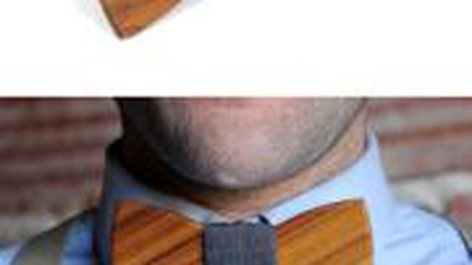 Le noeud papillon en bois de Two Guys Bow Ties