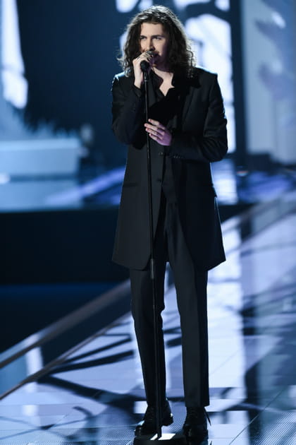 Hozier interprète sa chanson