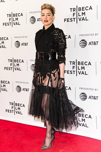 Amber Heard en robe noire transparente en tulle Claes Iversen