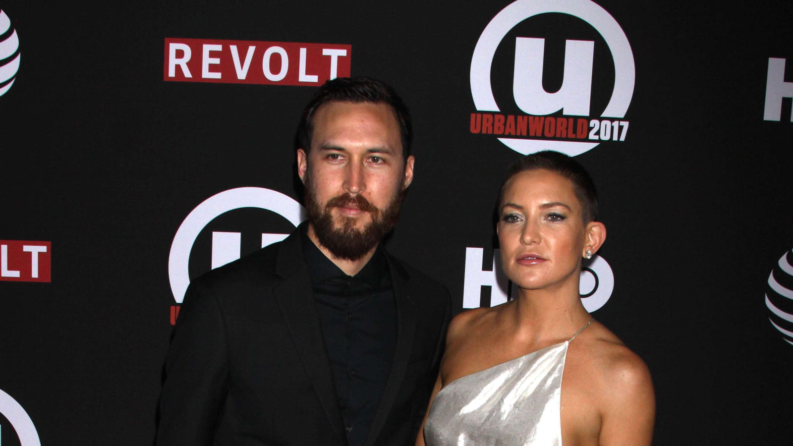 Danny Fujikawa et Kate Hudson
