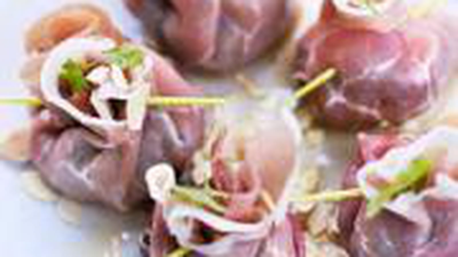 Aumônière de jambon de Bayonne aux asperges vertes et aux tomates