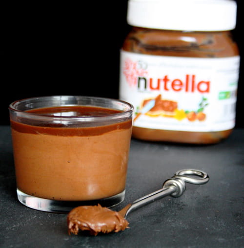 Mousse au Nutella et son coulis