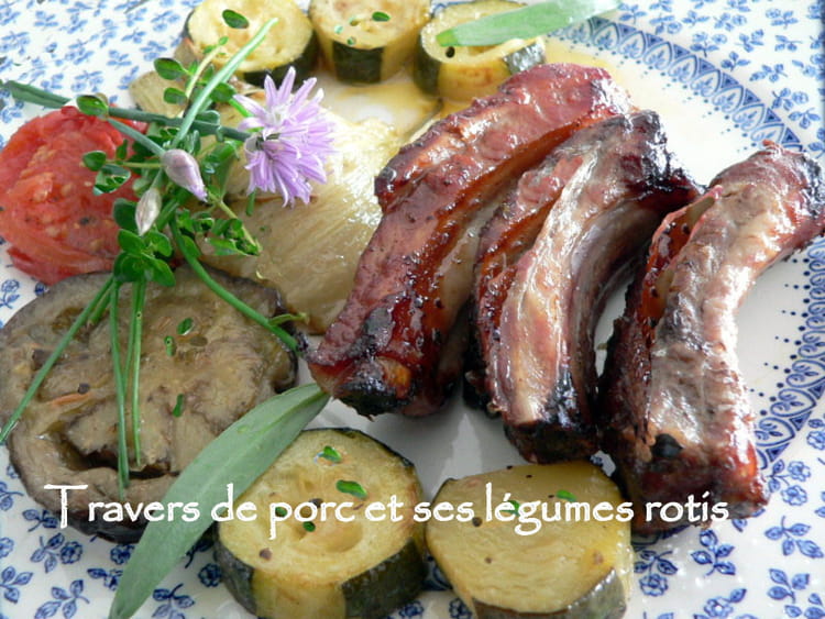 Recette de Travers de porc et ses légumes rotis Côtes de fenouil grillées, ribs d'aubergines marinés et