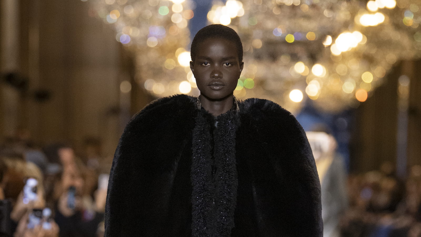 Look 28