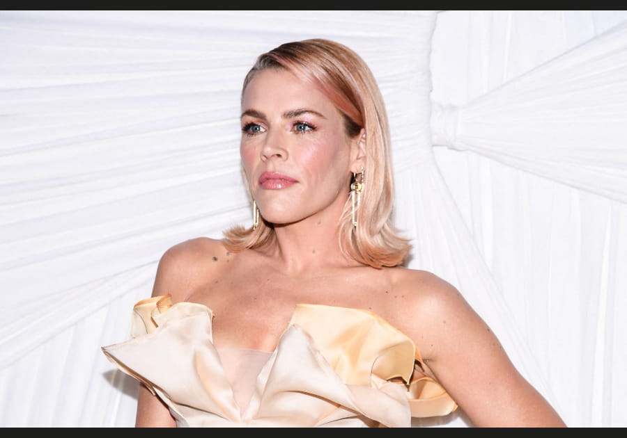 La m&egrave;che rose de Busy Philipps