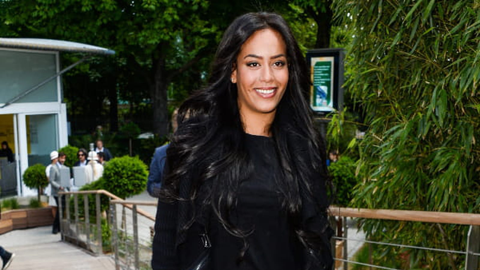 Amel Bent le 5 juin 2014