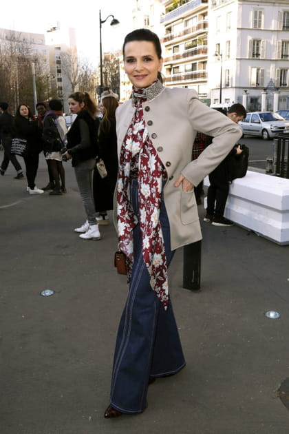 Juliette Binoche au d&eacute;fil&eacute; Chlo&eacute;