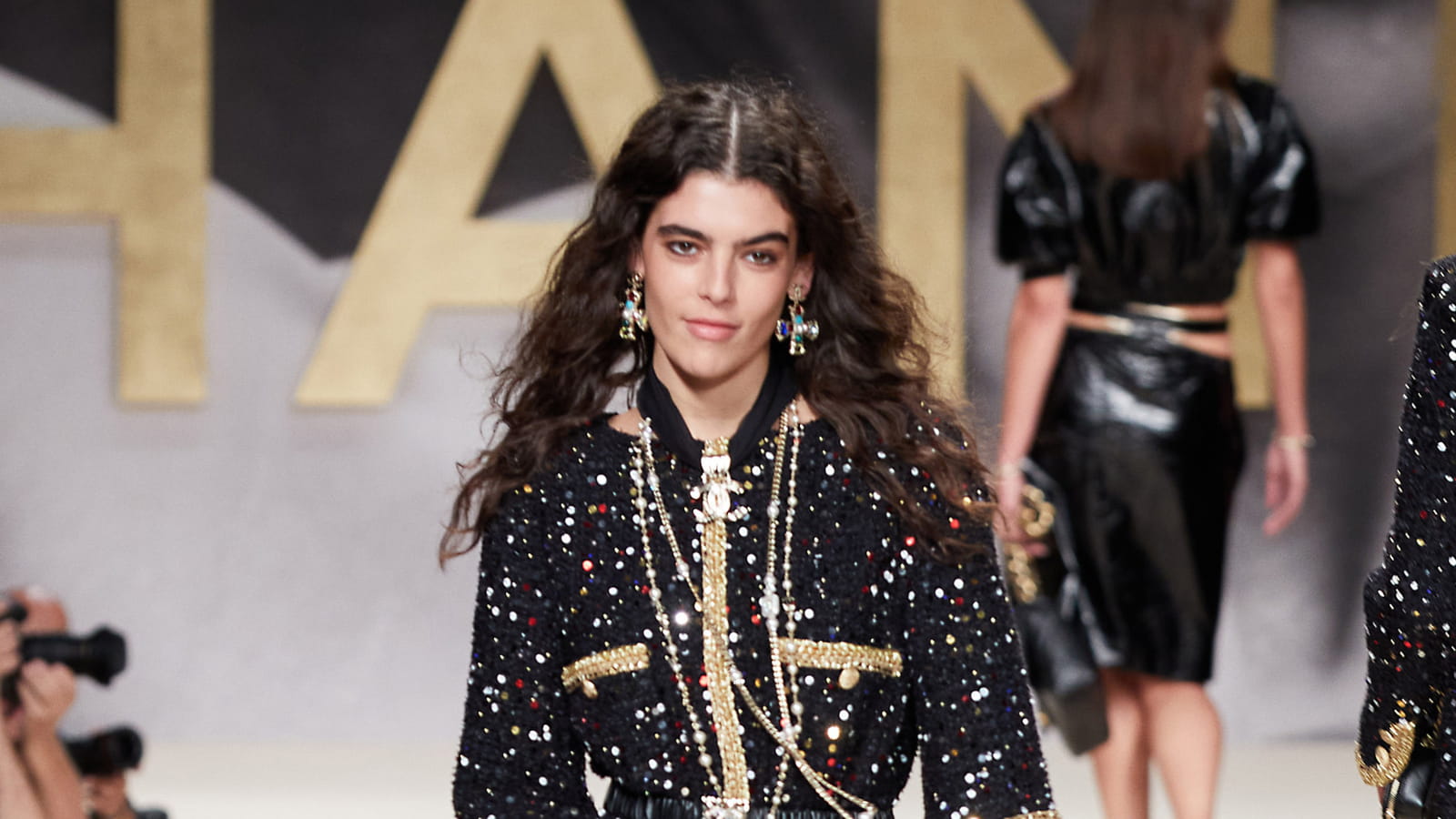 Look 17