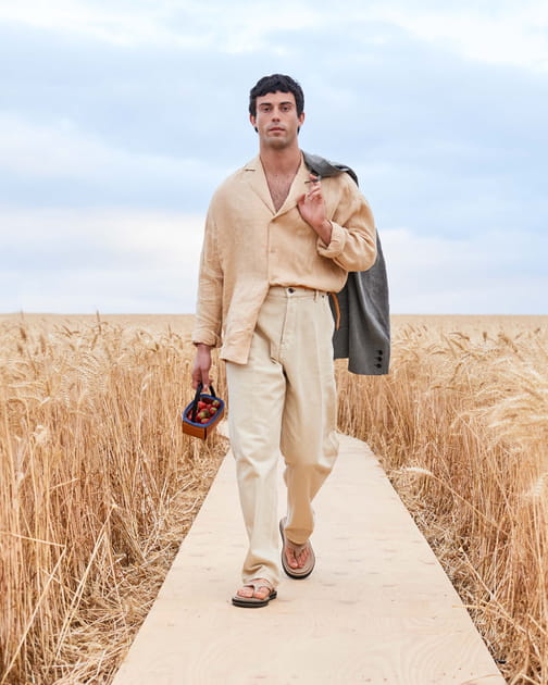 D&eacute;fil&eacute; Jacquemus printemps-&eacute;t&eacute; 2021, passage 44