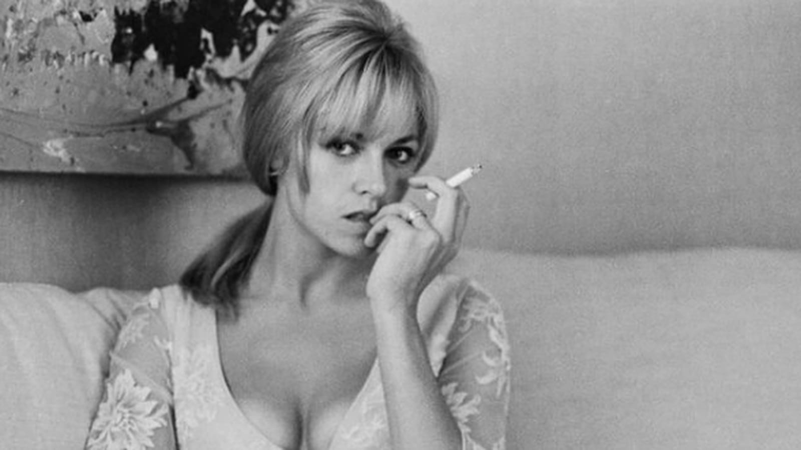 Nathalie Delon