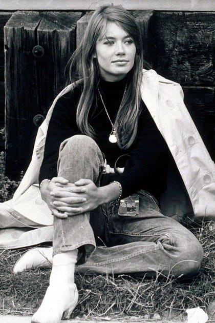 Françoise Hardy en jean et pull à col roulé