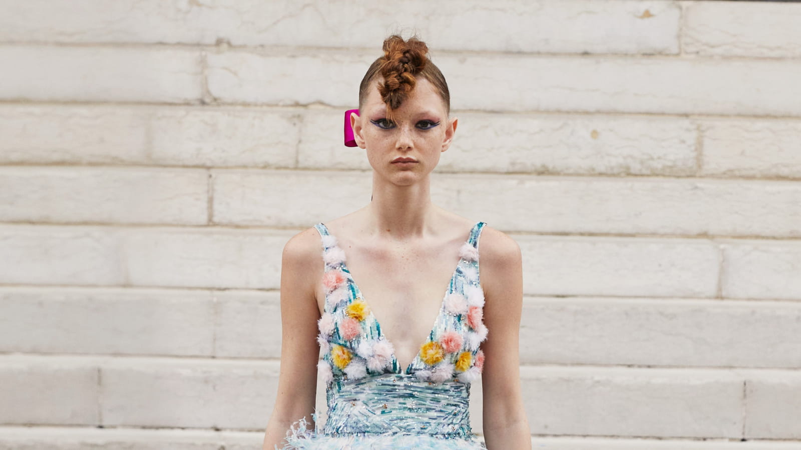 Look 16