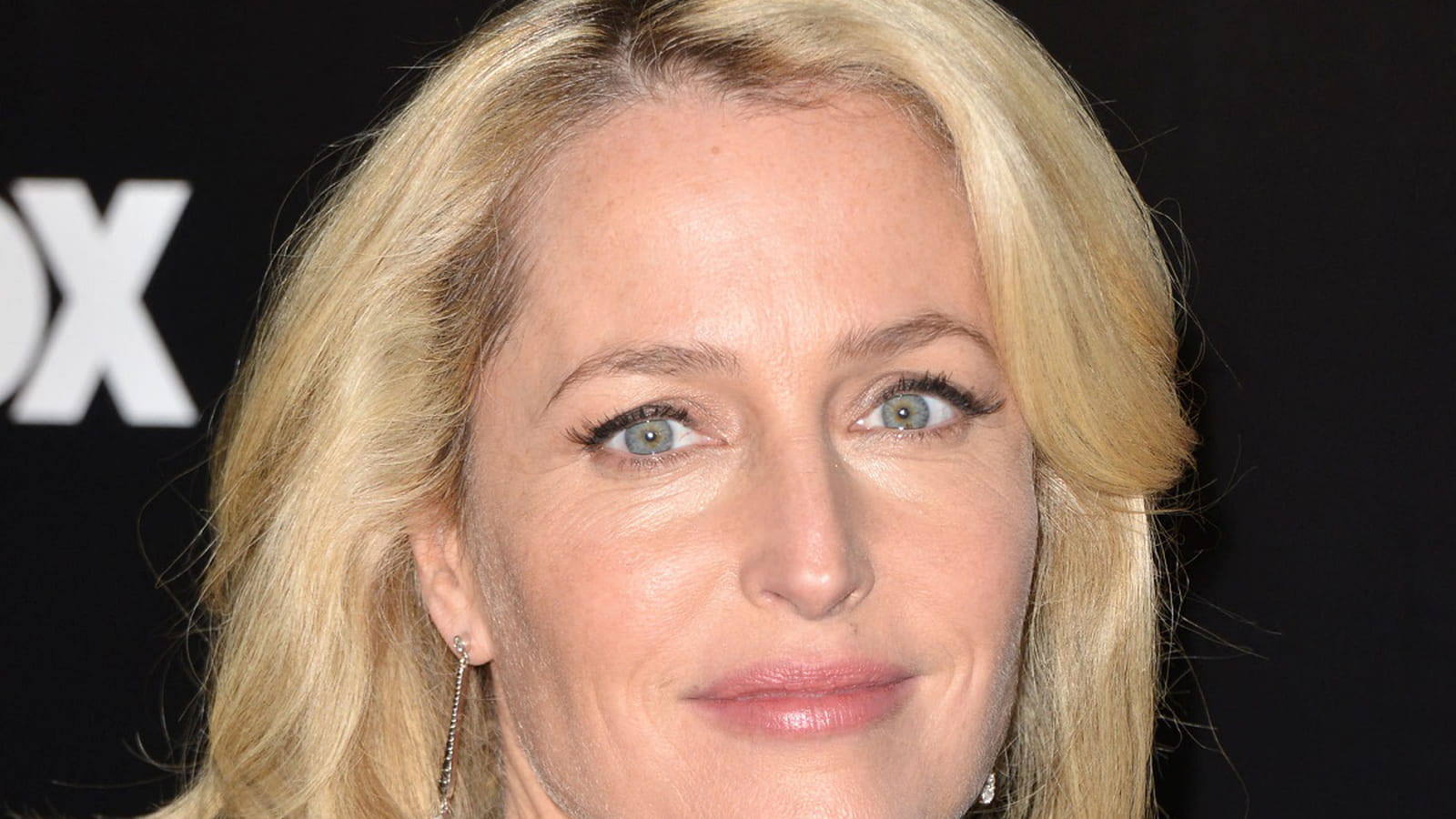 Gillian Anderson, cheveux longs