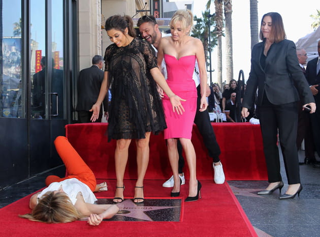 Felicity Huffman en tombe à la renverse