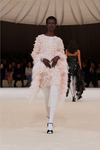 Look 44&nbsp;du d&eacute;fil&eacute; Chanel haute couture printemps-&eacute;t&eacute; 2024