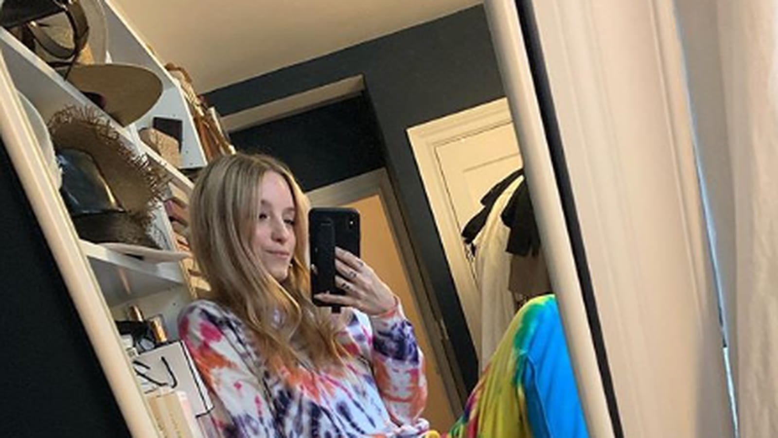 @thefashionguitar