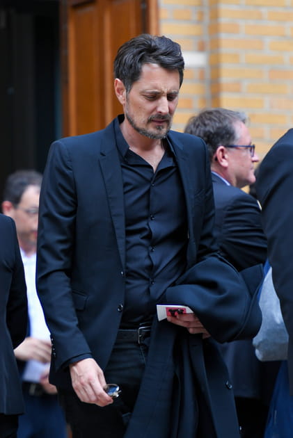 Vincent Cerutti : le visage fermé aux obsèques de Nonce Paolini