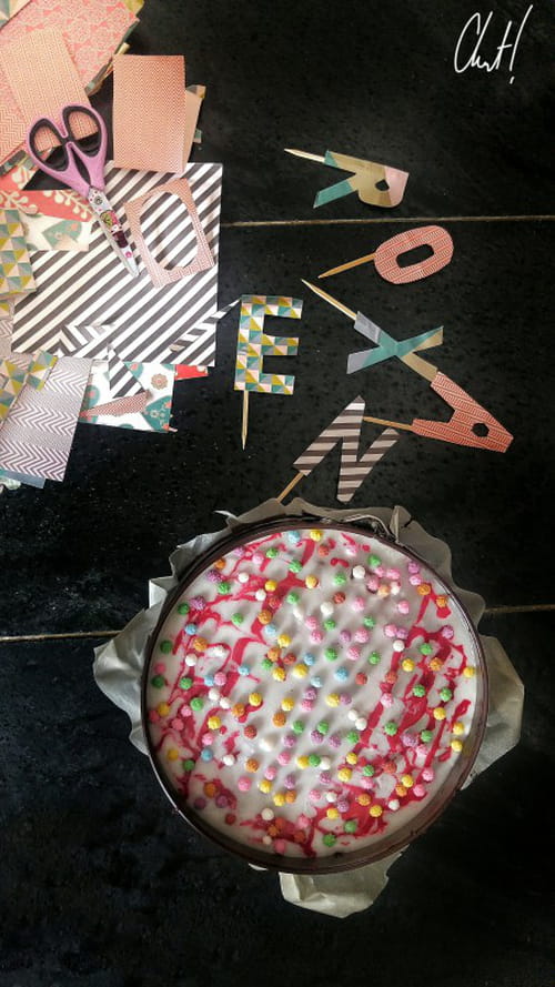 Gâteau glacé au rhum, à la noisette et à la cerise noire