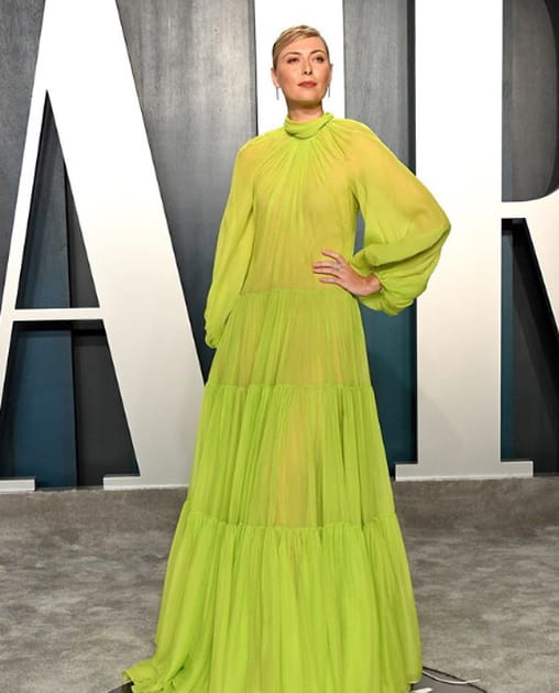 Élégante (et flashy) aux Oscars 2020