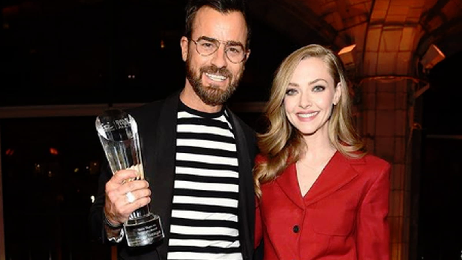 Amanda Seyfried, Justin Théroux et Kuma