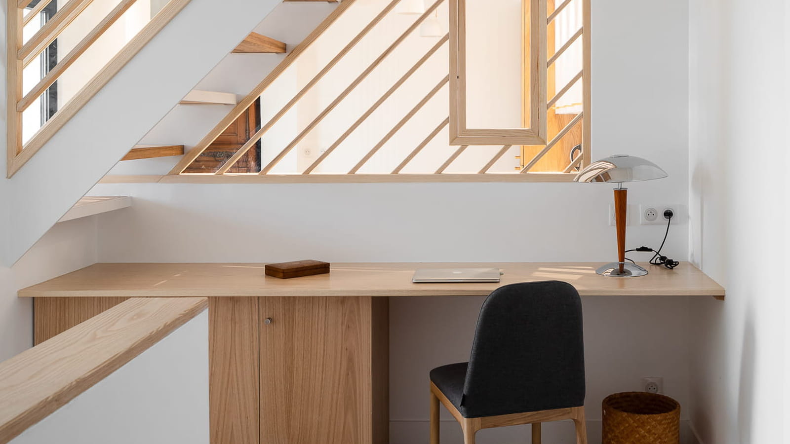 Bureau en bas