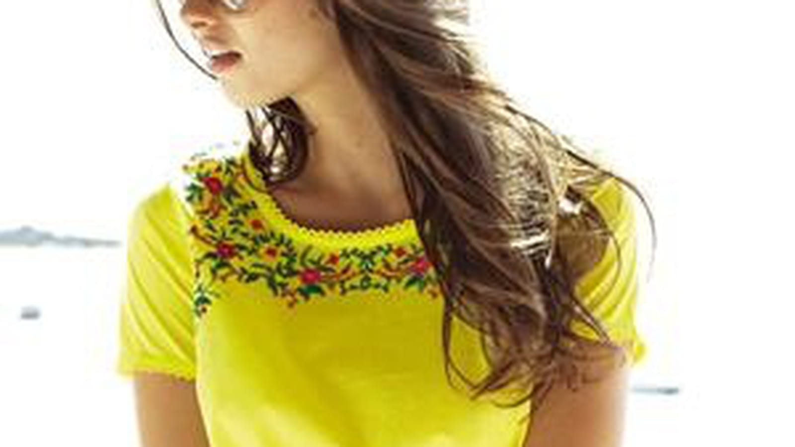 Blouse brodée des 3 Suisses