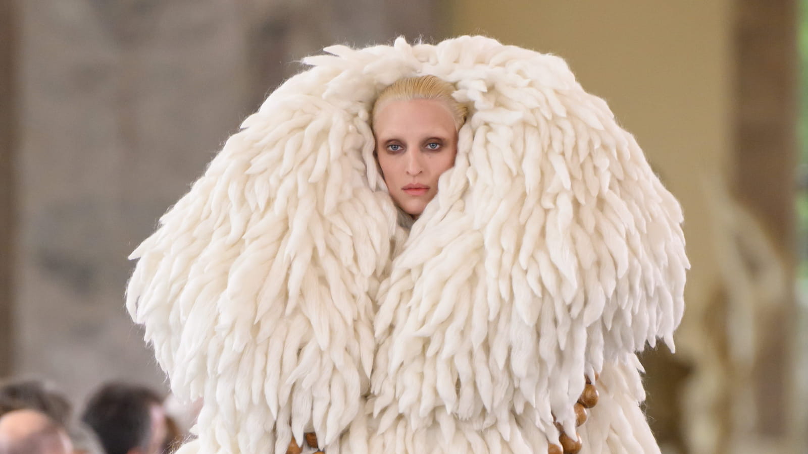 Look 14