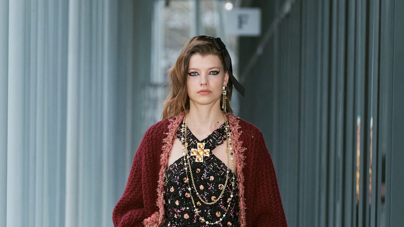 Look 24