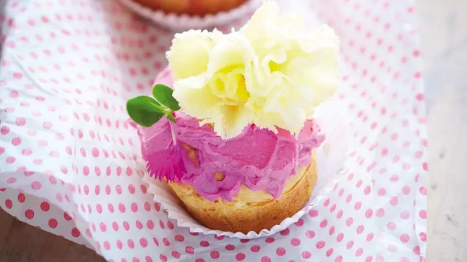 Cupcake à la tête de moine AOC