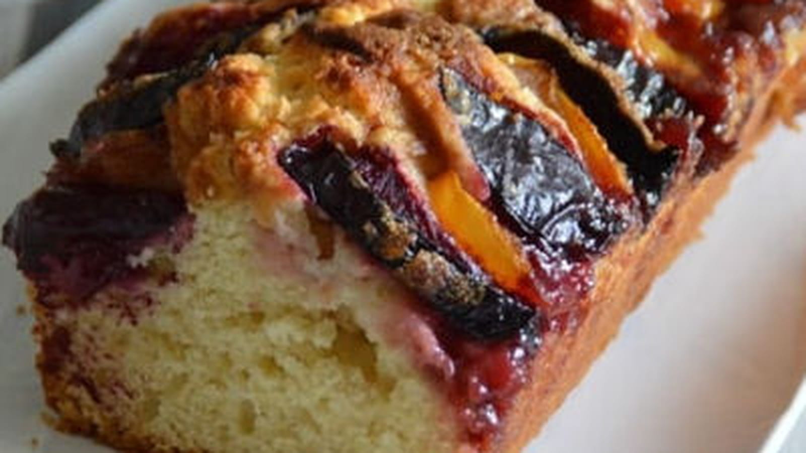Cake moelleux aux prunes