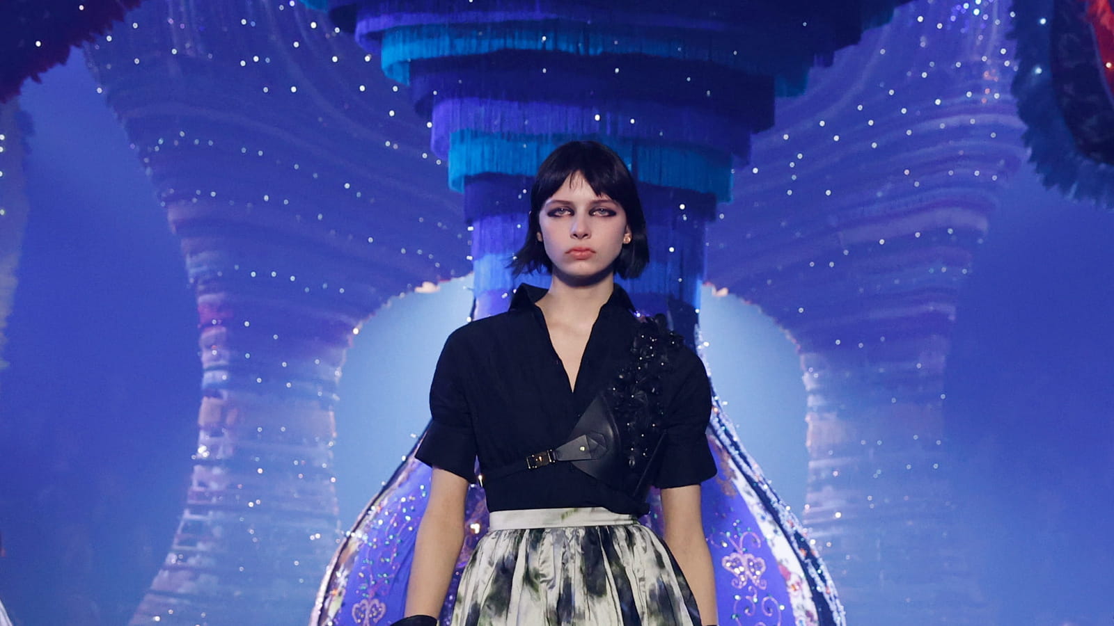 Look 27