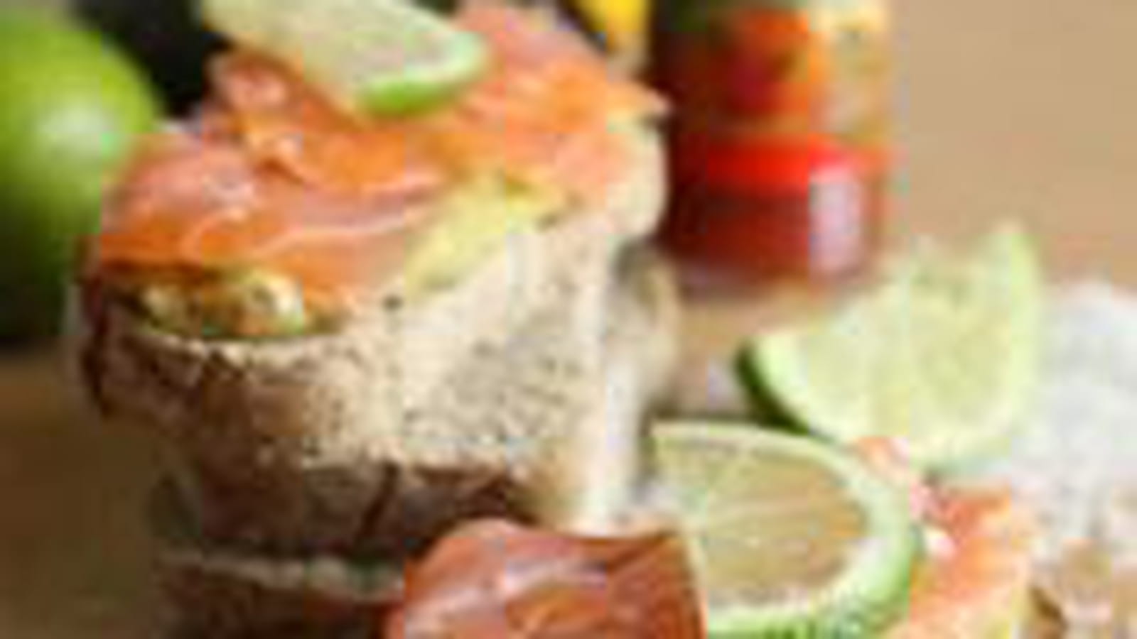 Toasts saumon-guacamole