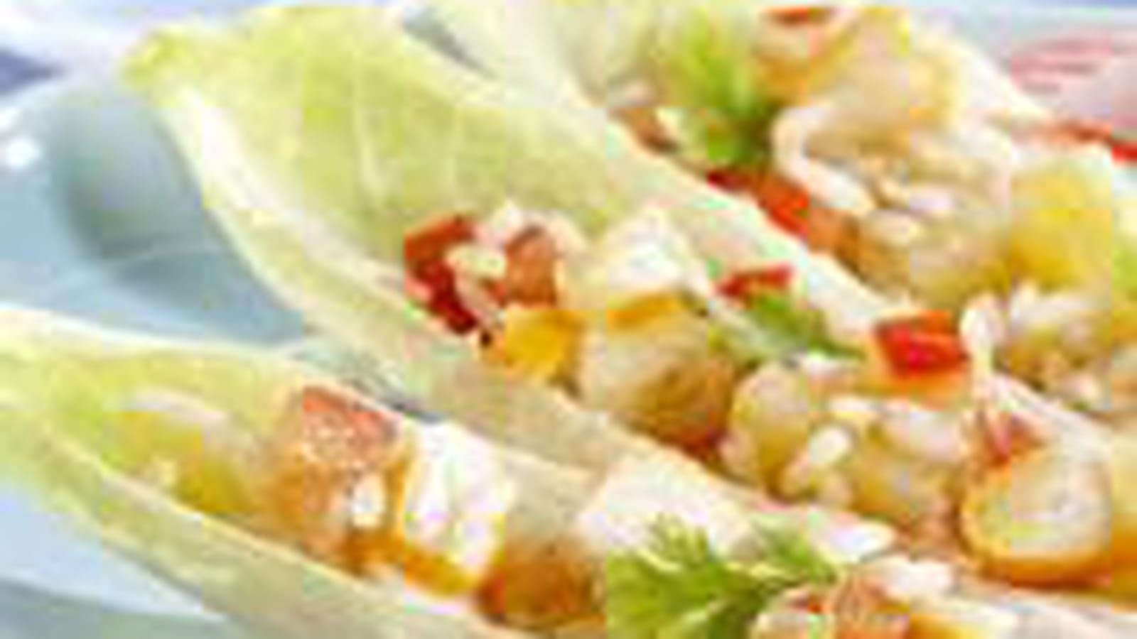 Salade de riz à l'ananas, surimi et endives