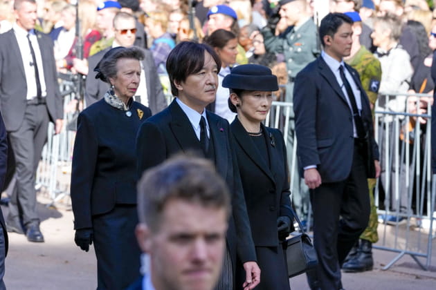 Obs&egrave;ques d'Harald de Norv&egrave;ge&nbsp;: la princesse Anne, le prince Akishino et la princesse Kiko aper&ccedil;us