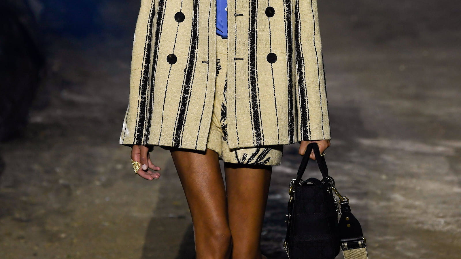 Look 9