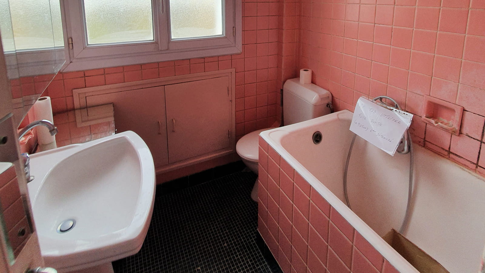 Salle de bains avant 