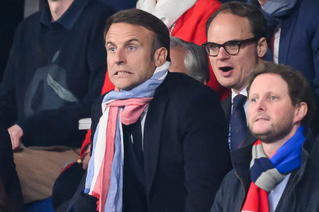 Coupe du monde de rugby&nbsp;: Emmanuel Macron tr&egrave;s crisp&eacute; au quart de finale&nbsp;!