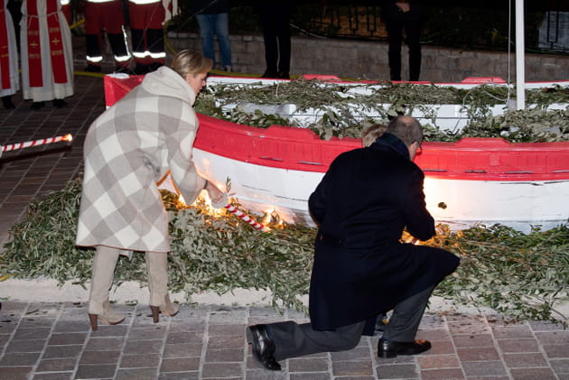 Charlene et Albert II de Monaco ravivent la flamme