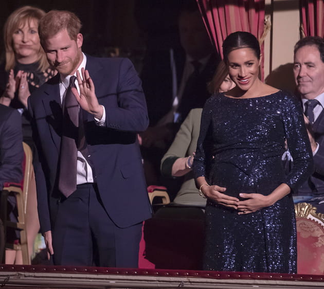 Le Prince Harry et Meghan Markle : il y a du monde au balcon