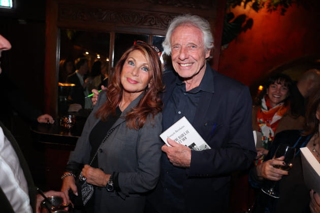 Julie Pietri pose avec Francois Bernheim en soirée à Paris