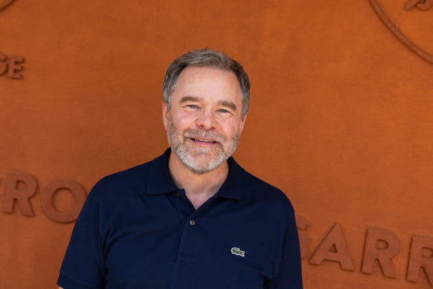 Guillaume de Tonqu&eacute;dec, souriant &agrave; Roland-Garros