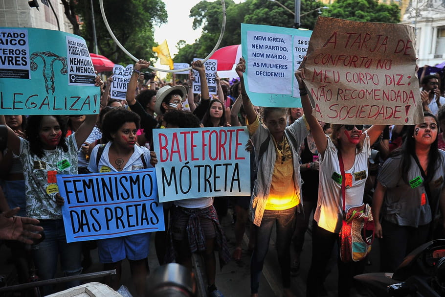 Droit à l'avortement : les femmes se mobilisent au Brésil