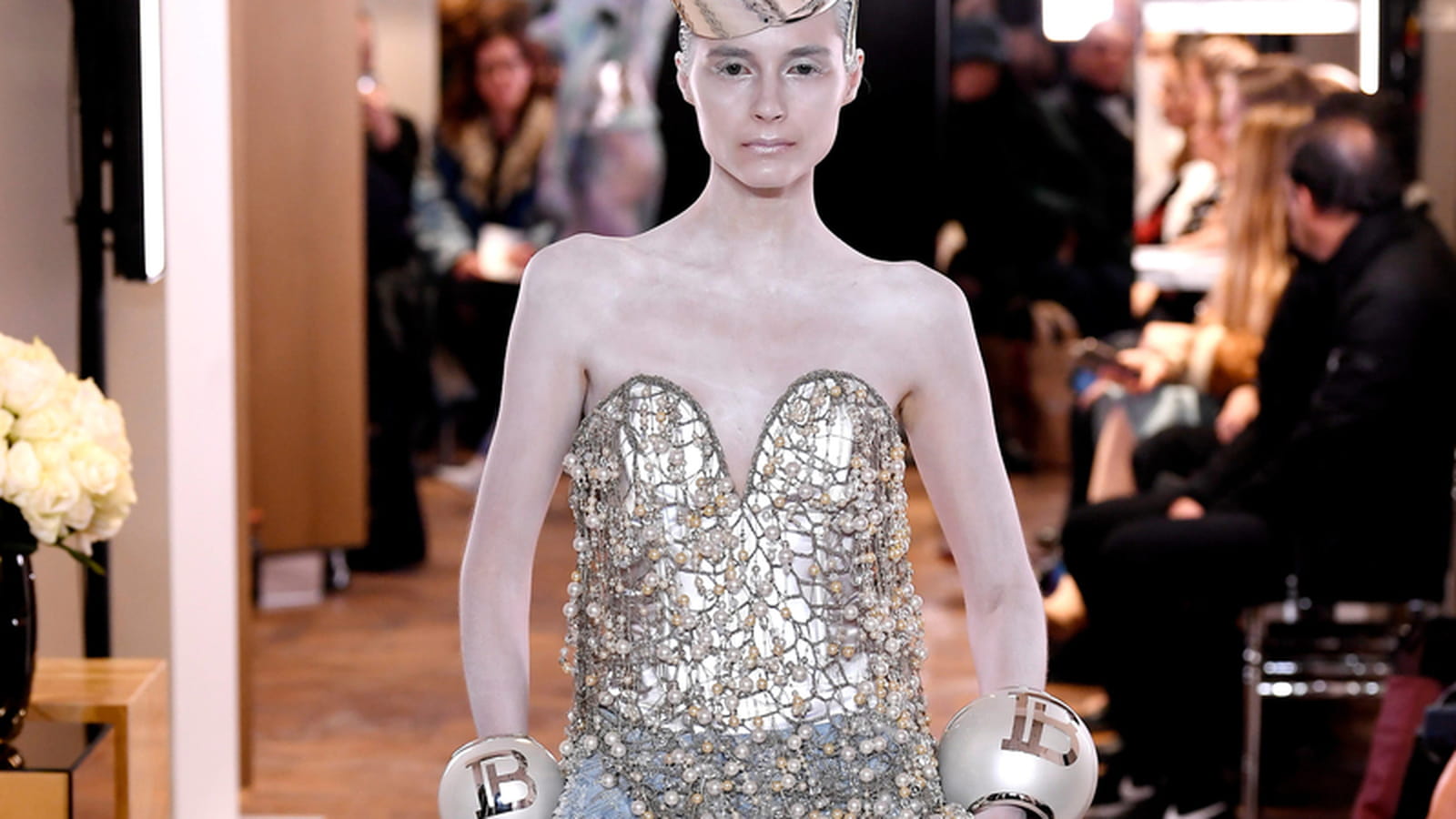 Look 9