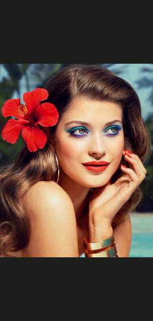 Maquillage&nbsp;: bouche rouge orang&eacute;