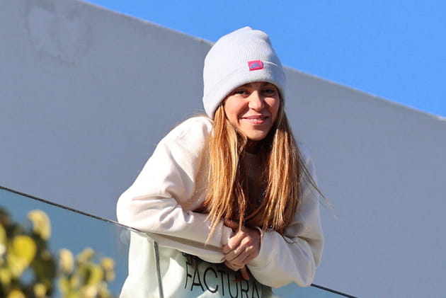 Shakira salue ses fans à Barcelone, en janvier 2023