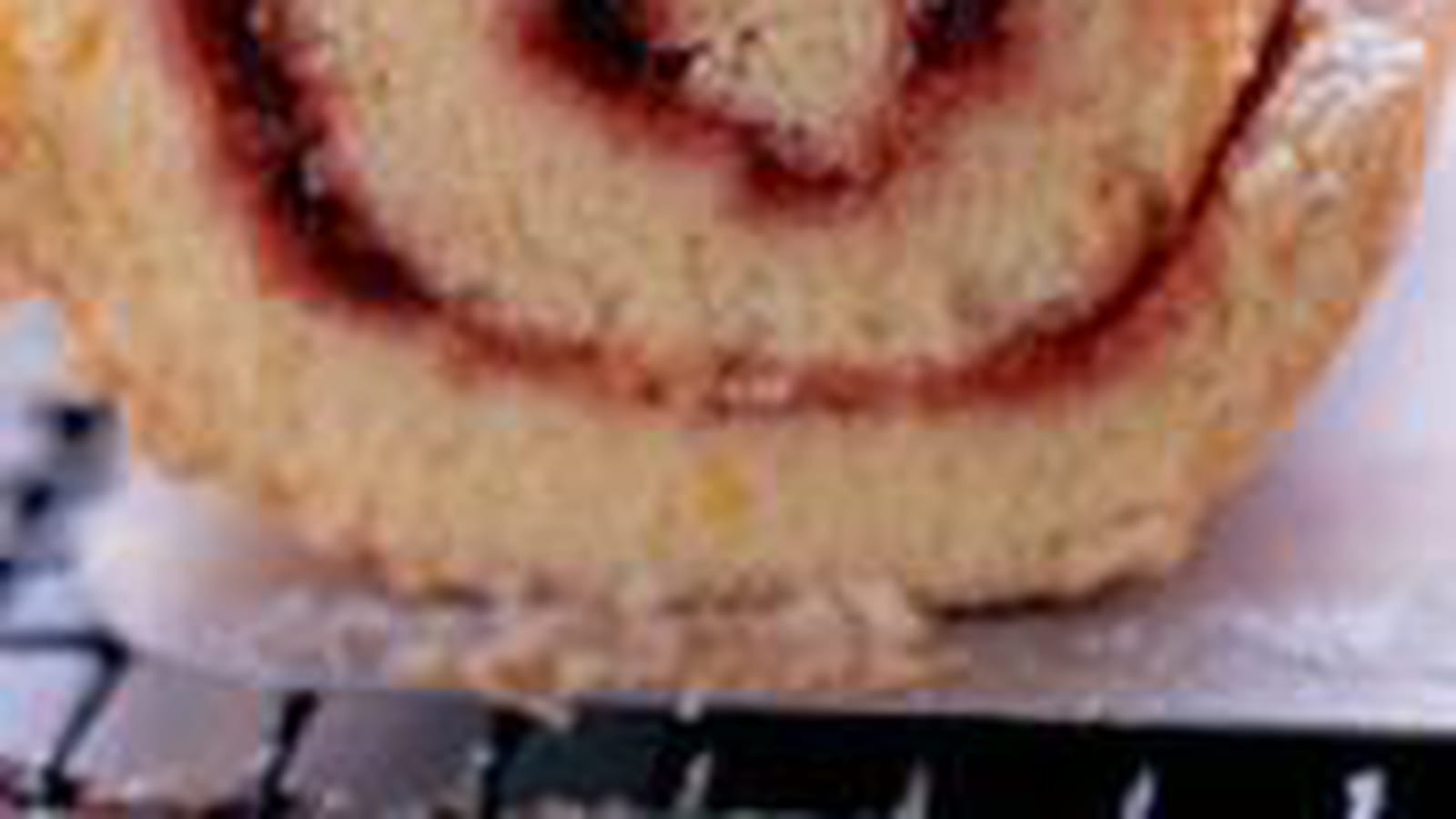 Biscuit roulé à la confiture