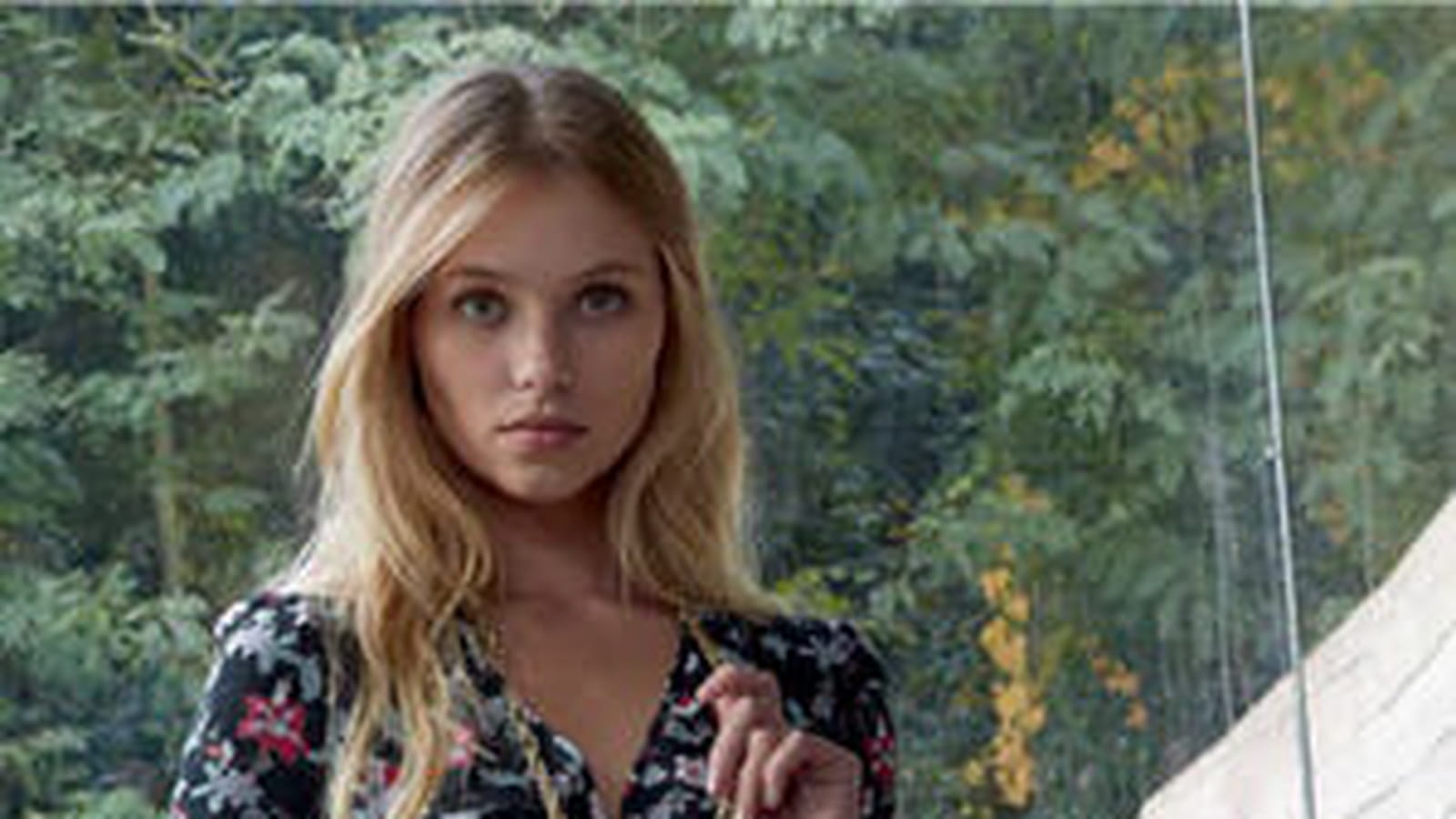 Top "Lily" et jupe en cuir de Comptoir des Cotonniers
