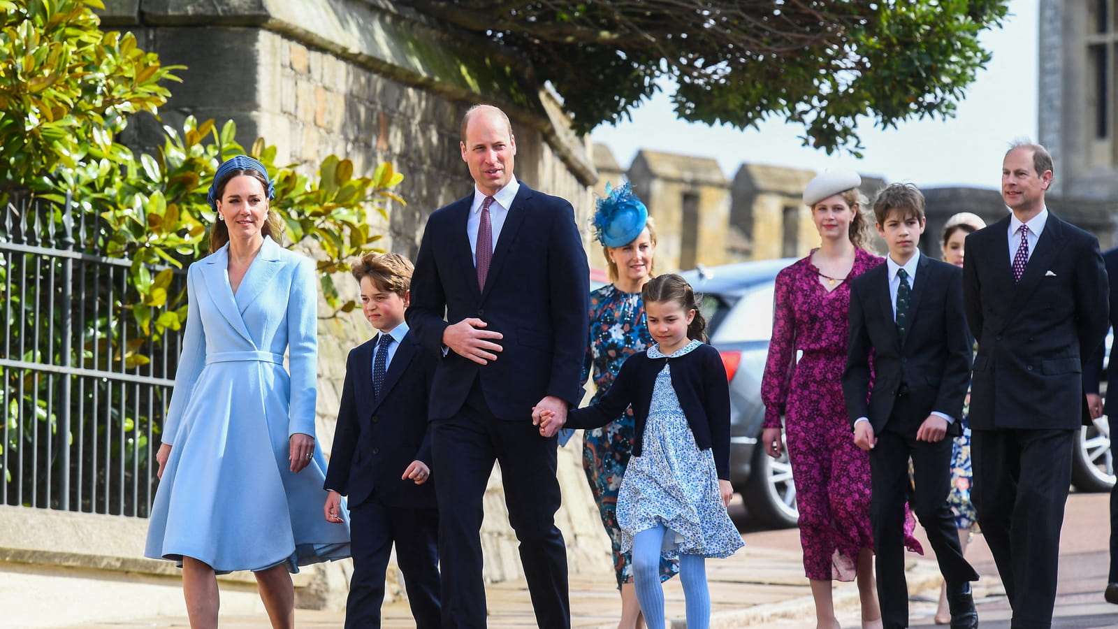 La famille Cambridge quitte l'office