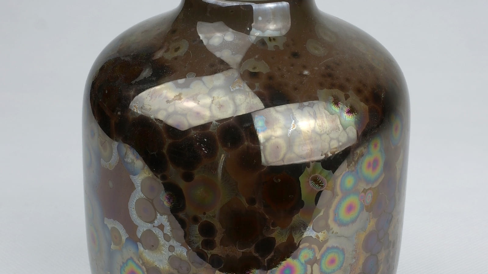 Vase Milan Pekar chez Gallery Bensimon